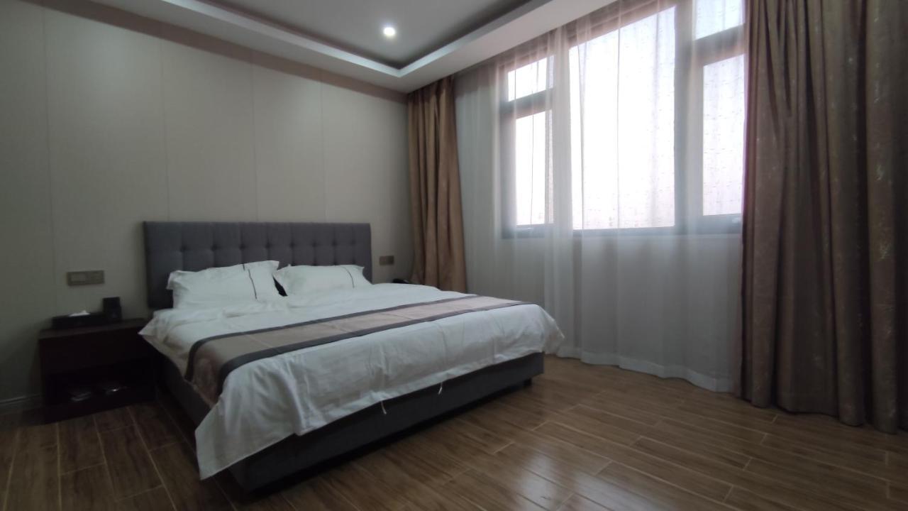 U Plus Internationl Hotel 优家国际酒店 Phnom Penh Extérieur photo