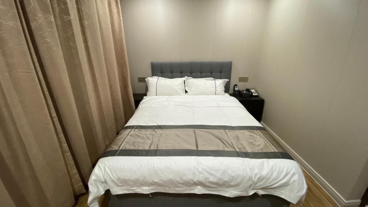 U Plus Internationl Hotel 优家国际酒店 Phnom Penh Extérieur photo
