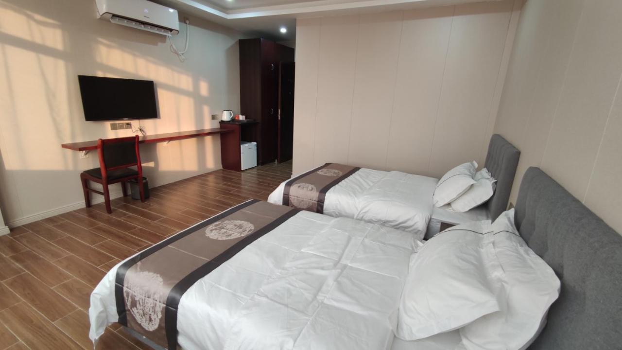 U Plus Internationl Hotel 优家国际酒店 Phnom Penh Extérieur photo