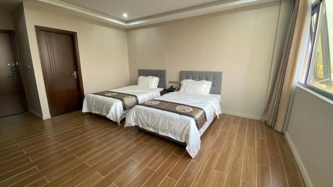 U Plus Internationl Hotel 优家国际酒店 Phnom Penh Extérieur photo