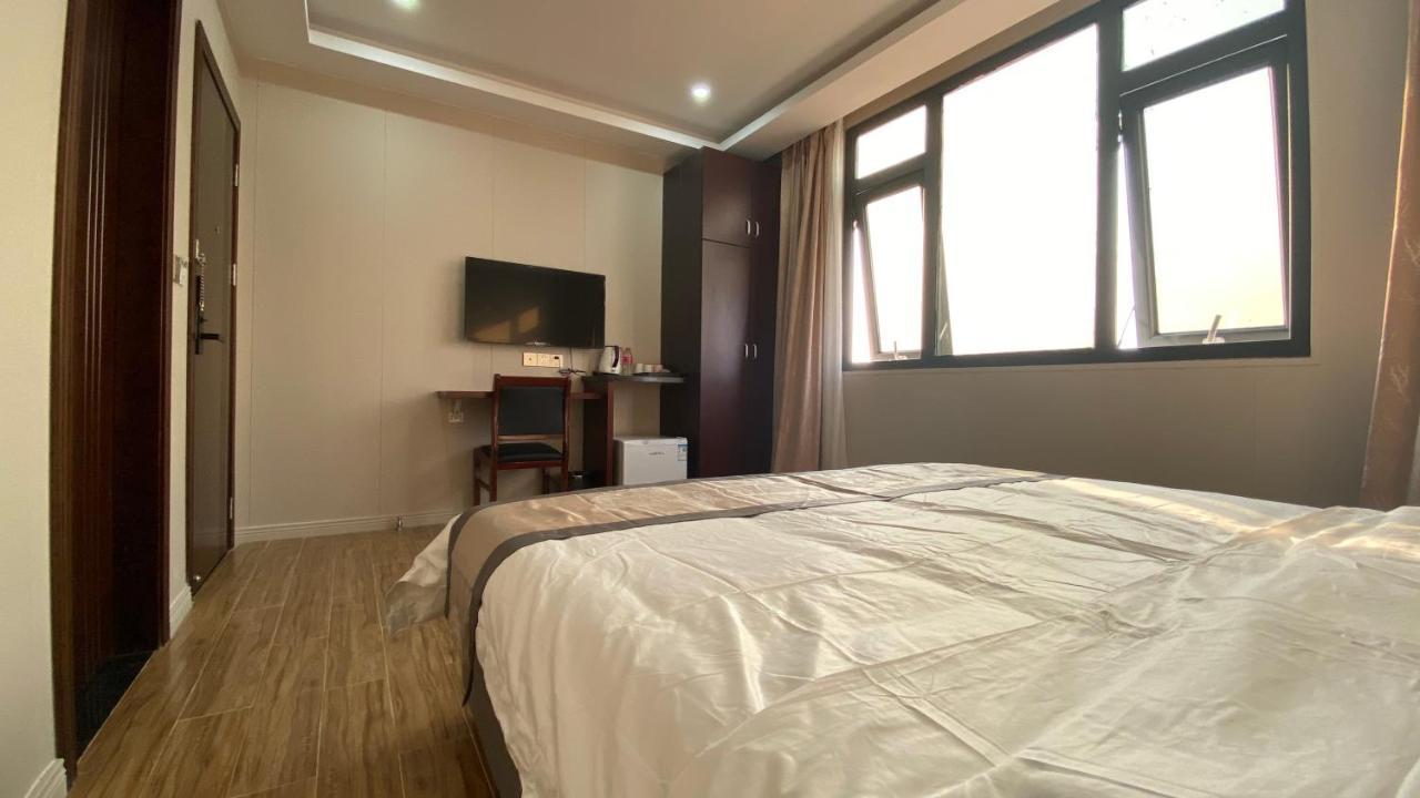 U Plus Internationl Hotel 优家国际酒店 Phnom Penh Extérieur photo