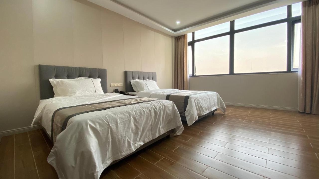 U Plus Internationl Hotel 优家国际酒店 Phnom Penh Extérieur photo