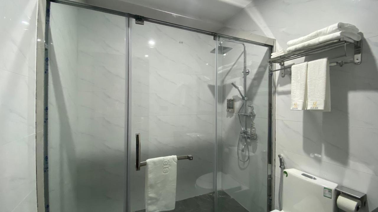 U Plus Internationl Hotel 优家国际酒店 Phnom Penh Extérieur photo