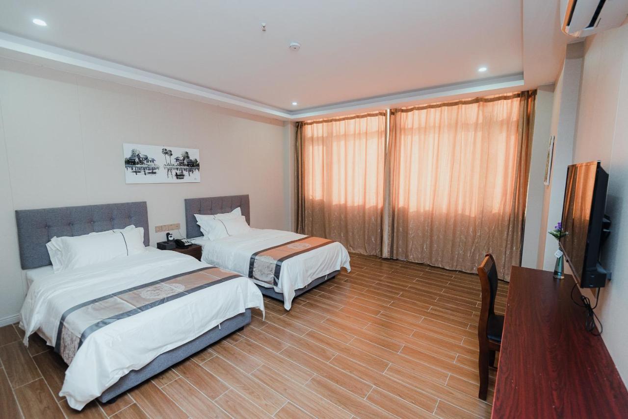 U Plus Internationl Hotel 优家国际酒店 Phnom Penh Extérieur photo