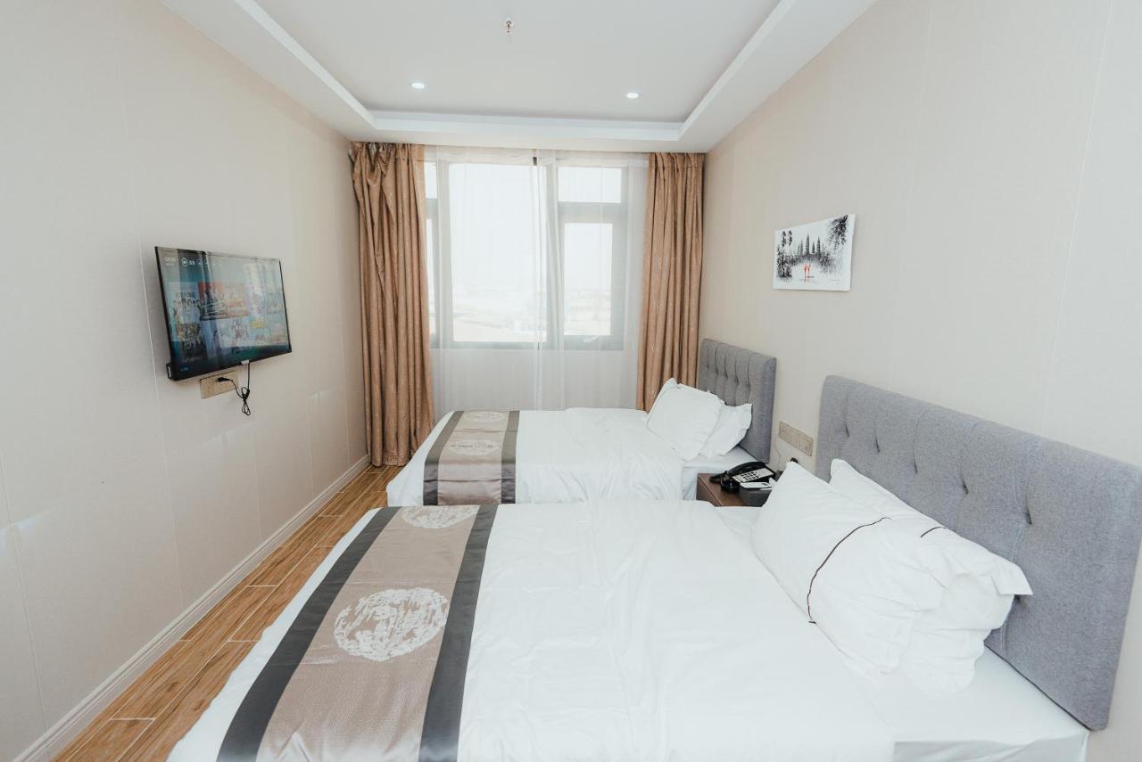 U Plus Internationl Hotel 优家国际酒店 Phnom Penh Extérieur photo